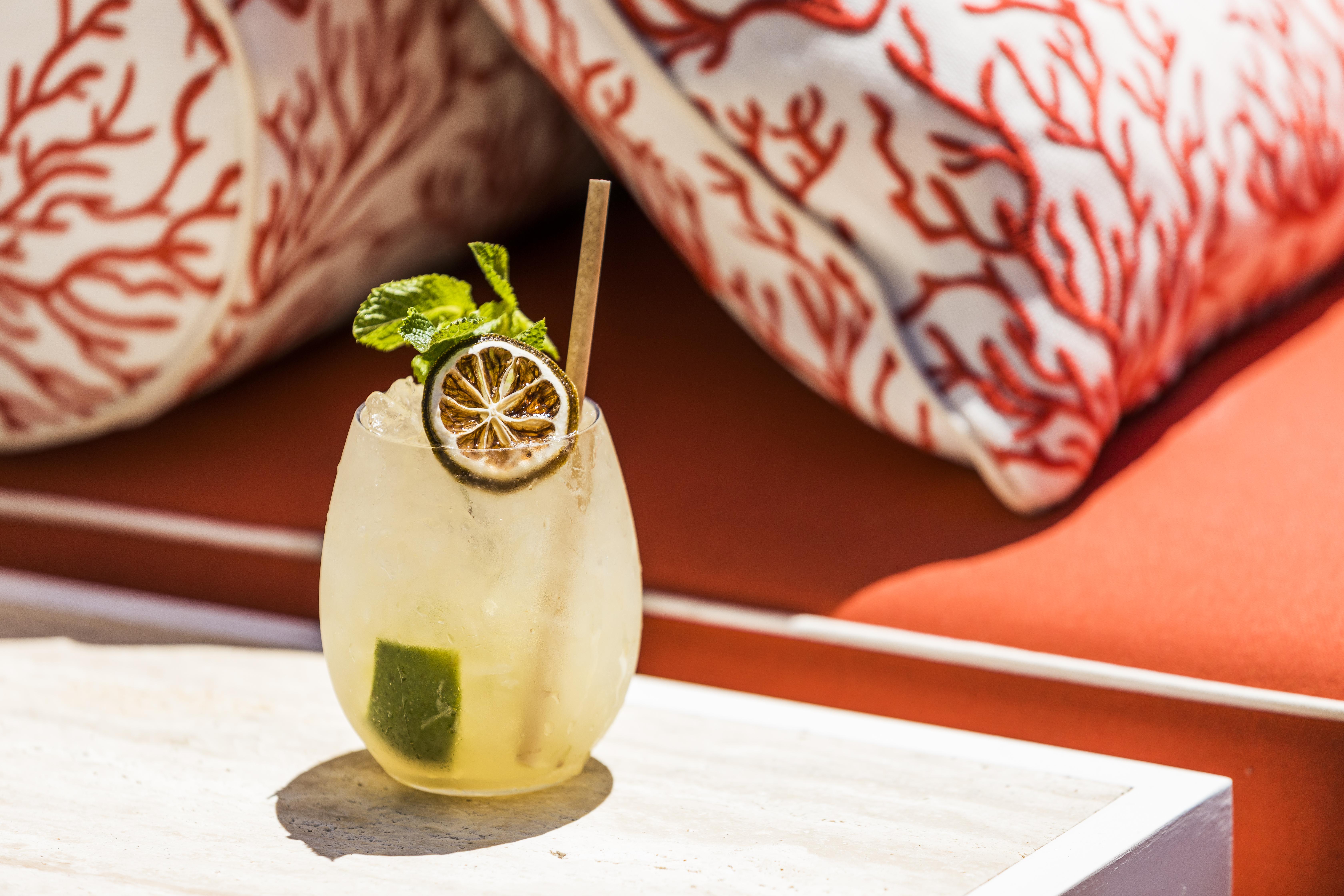 Hotel La Tartane Saint Tropez Bagian luar foto